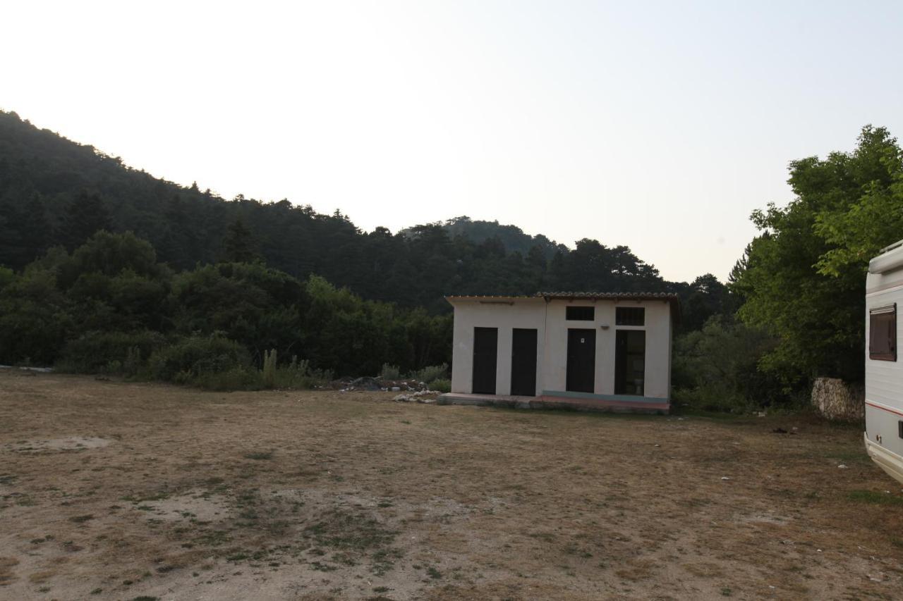Hamiti Camping Center Dukat Esterno foto