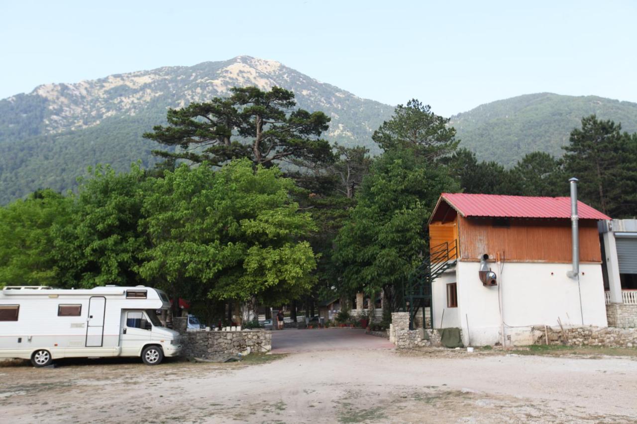 Hamiti Camping Center Dukat Esterno foto